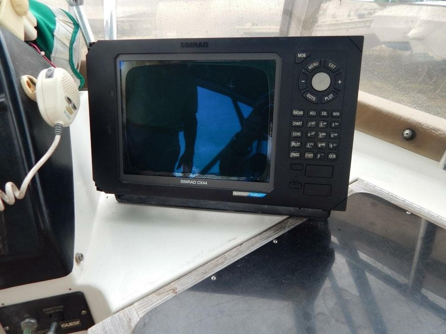 1983 Carver Mariner 2897