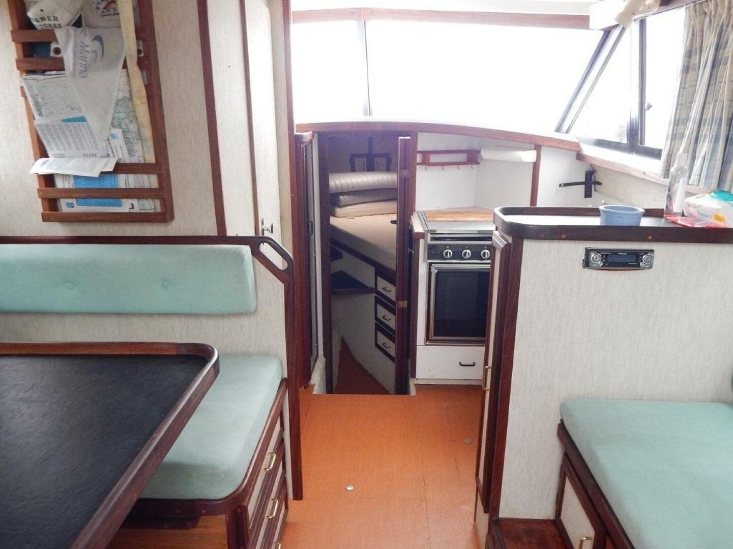 1983 Carver Mariner 2897