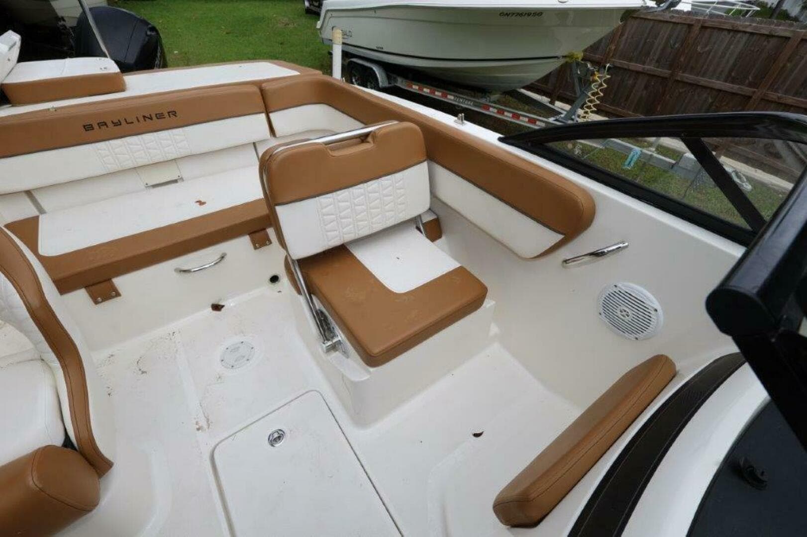 2019 Bayliner VR5 Bowrider OB