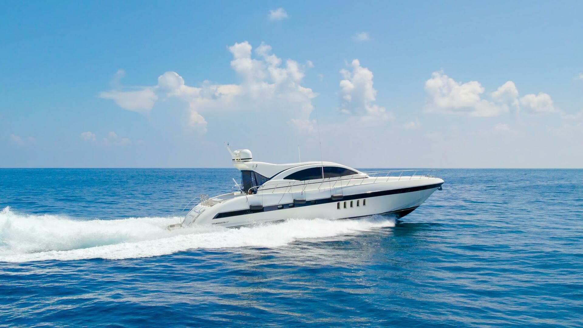 2001 Mangusta 72