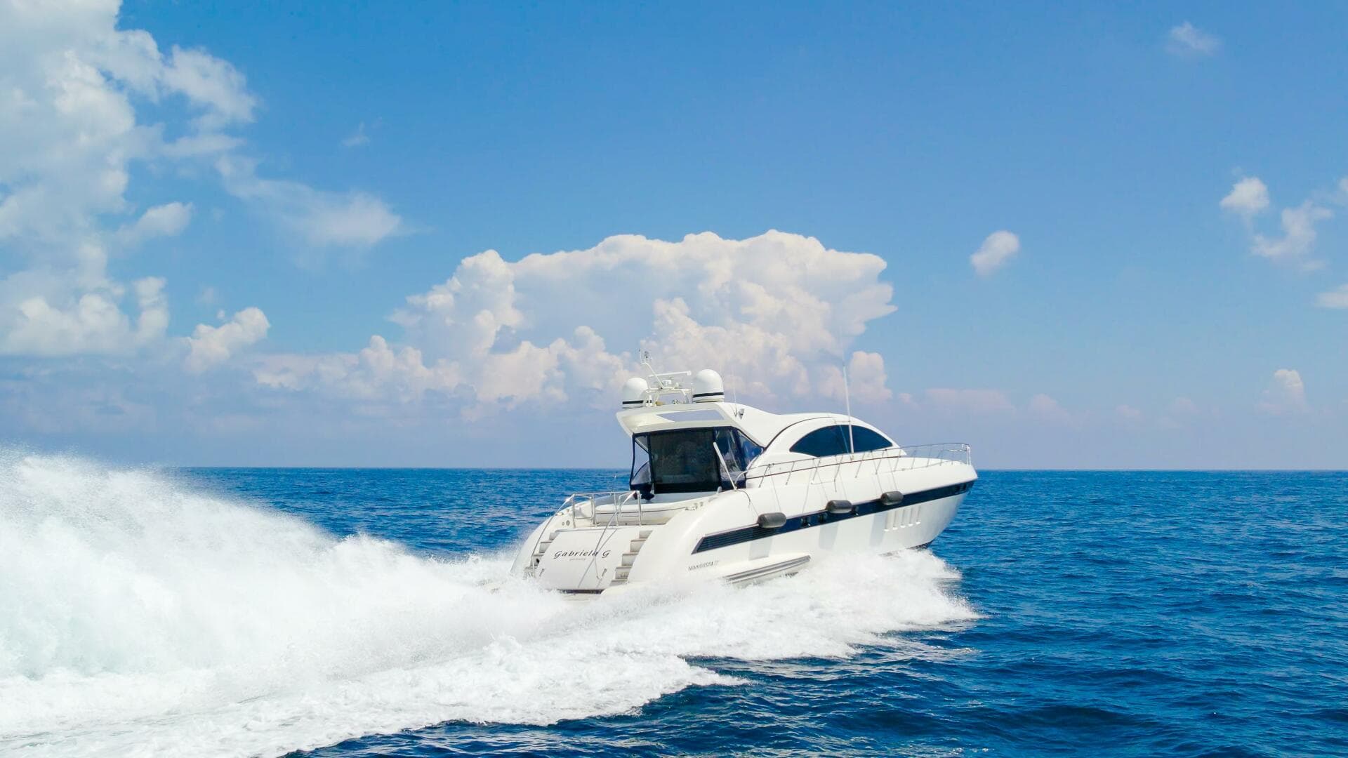 2001 Mangusta 72
