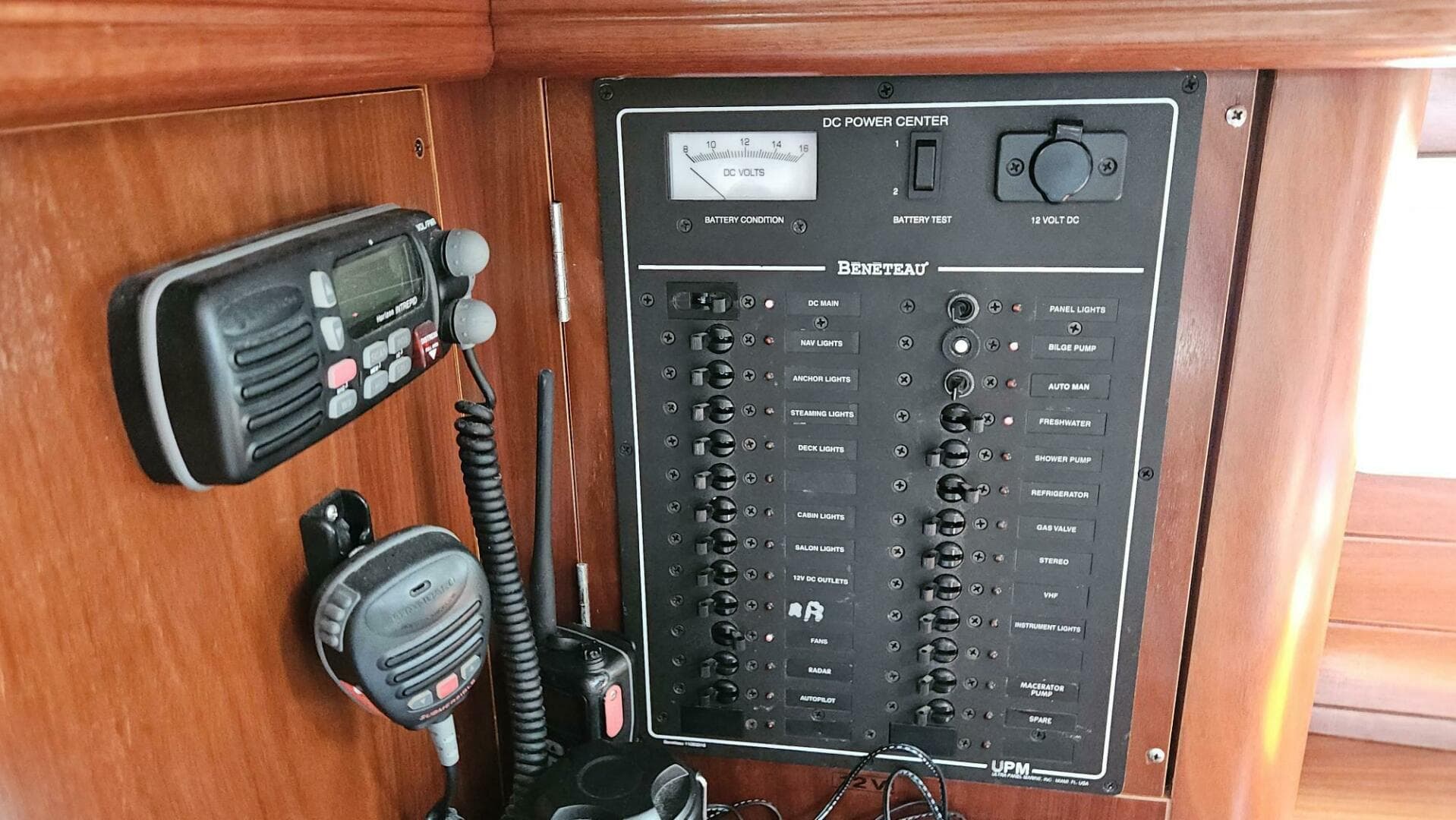 2002 Beneteau Limited Edition 411