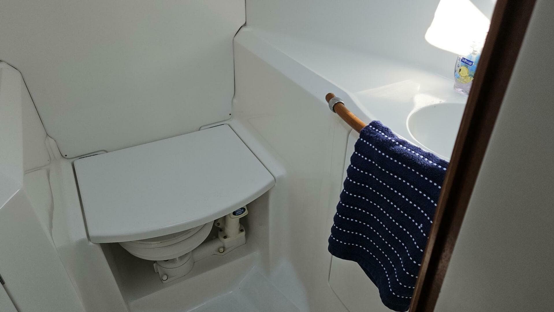 2002 Beneteau Limited Edition 411