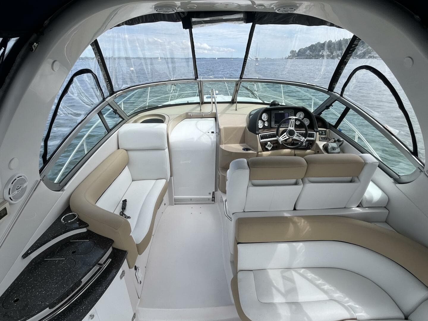 2008 Four Winns V338