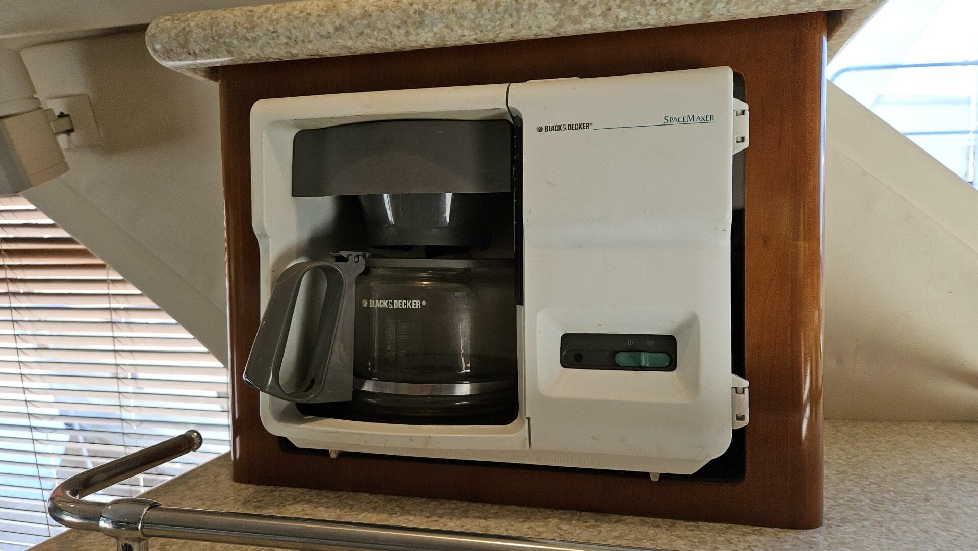 2000 Carver 450 Voyager