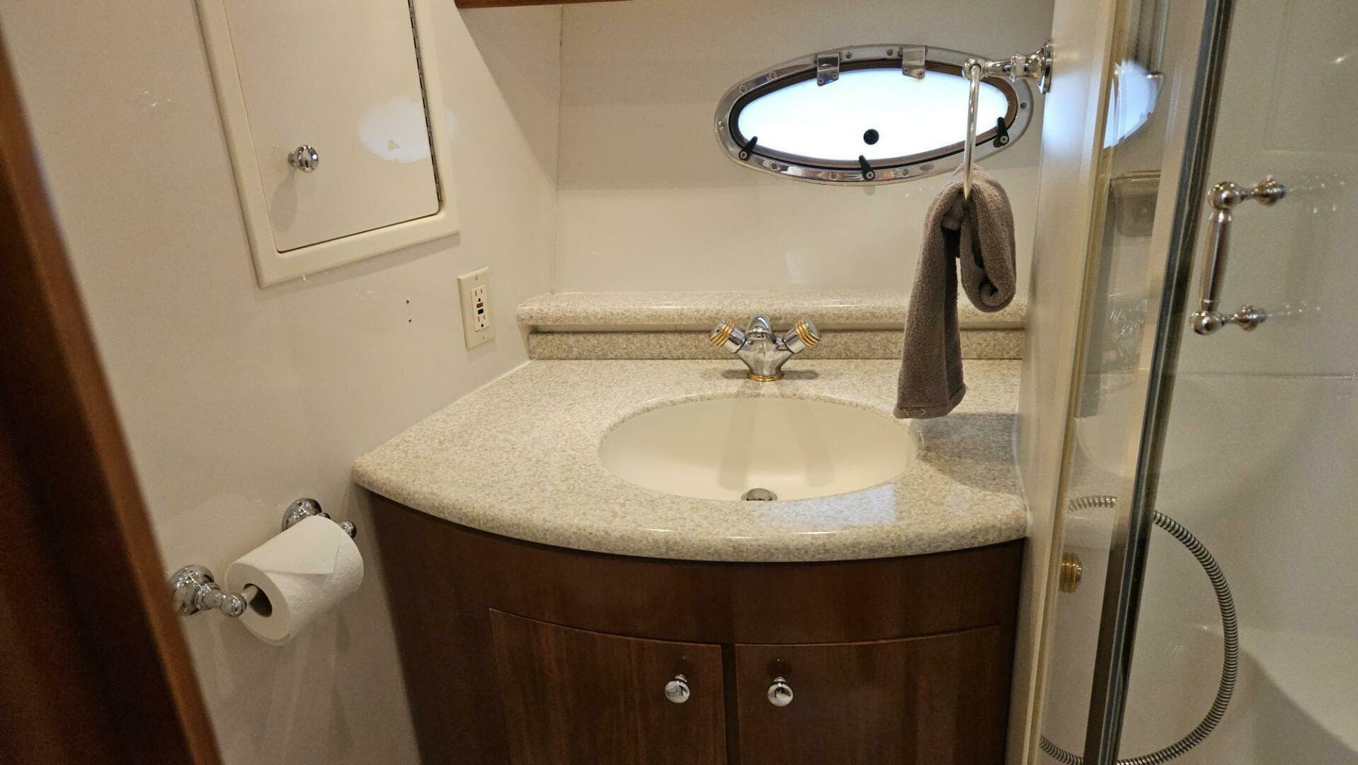 2000 Carver 450 Voyager