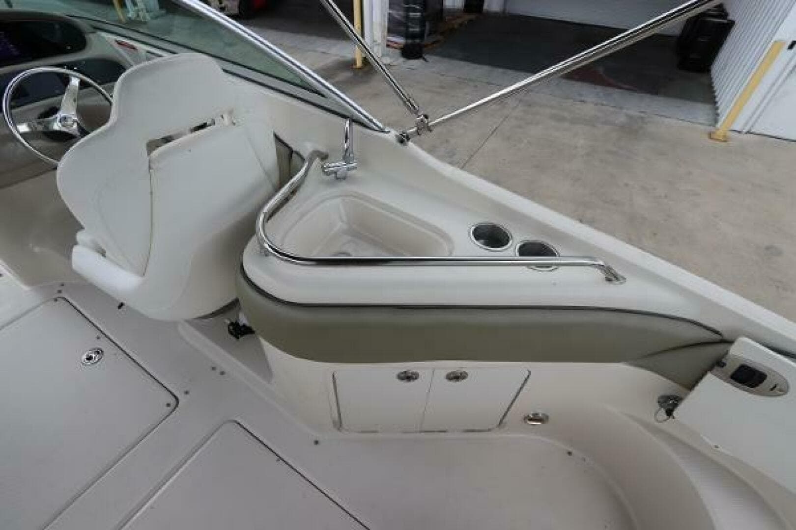 2007 Sea Ray 240 Sundeck