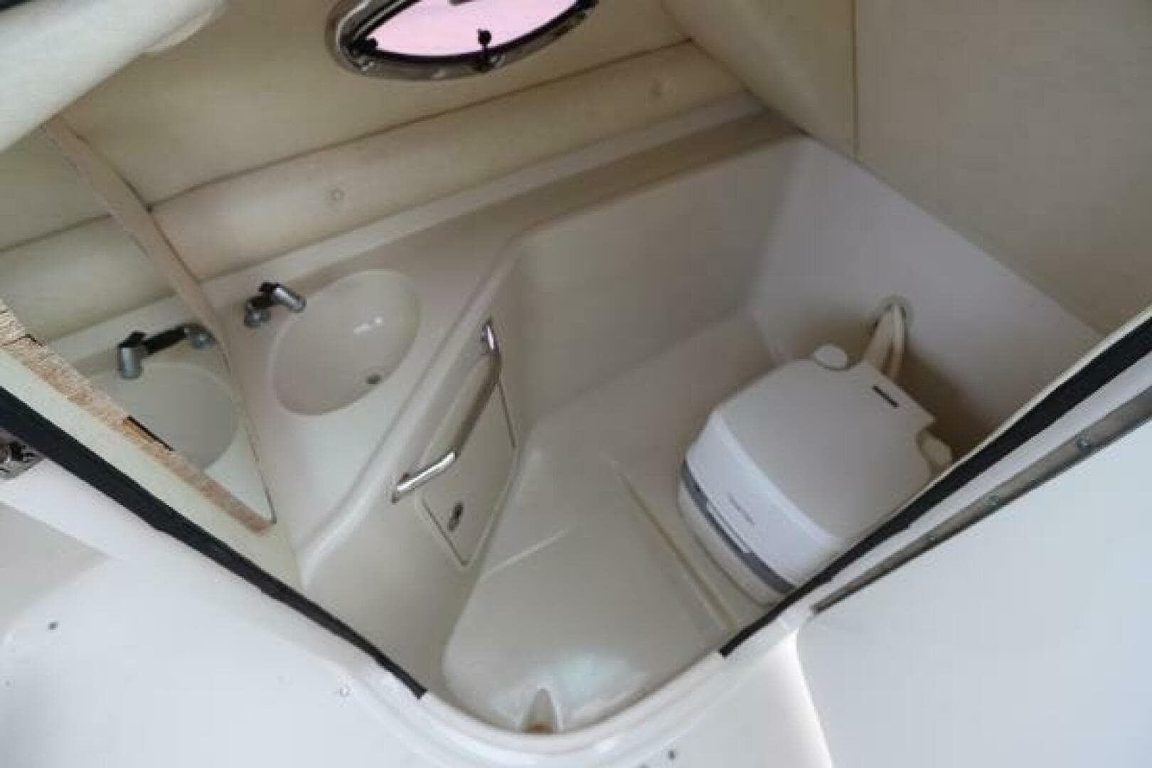 2007 Sea Ray 240 Sundeck