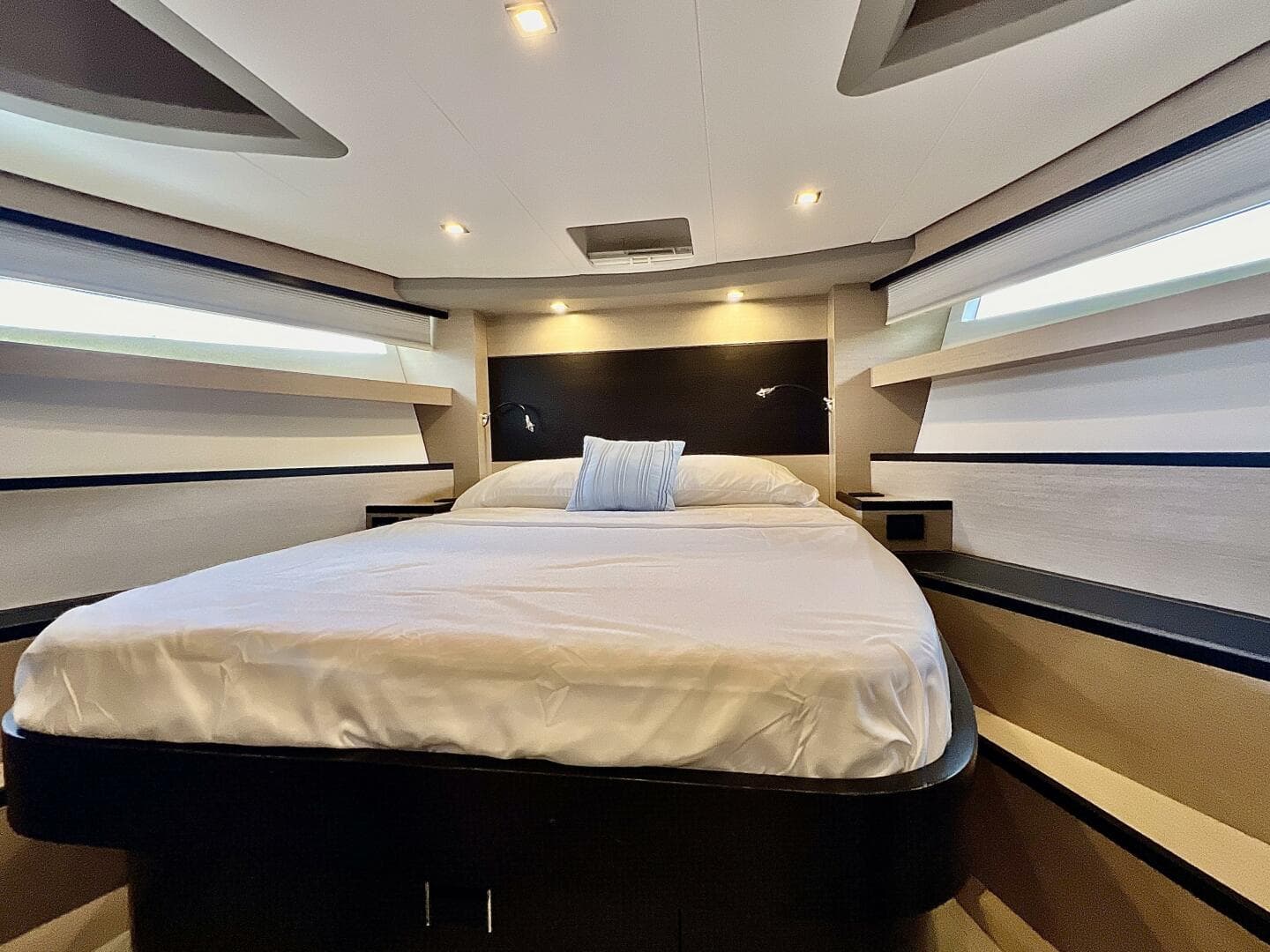 Okean 50 - VIP Stateroom