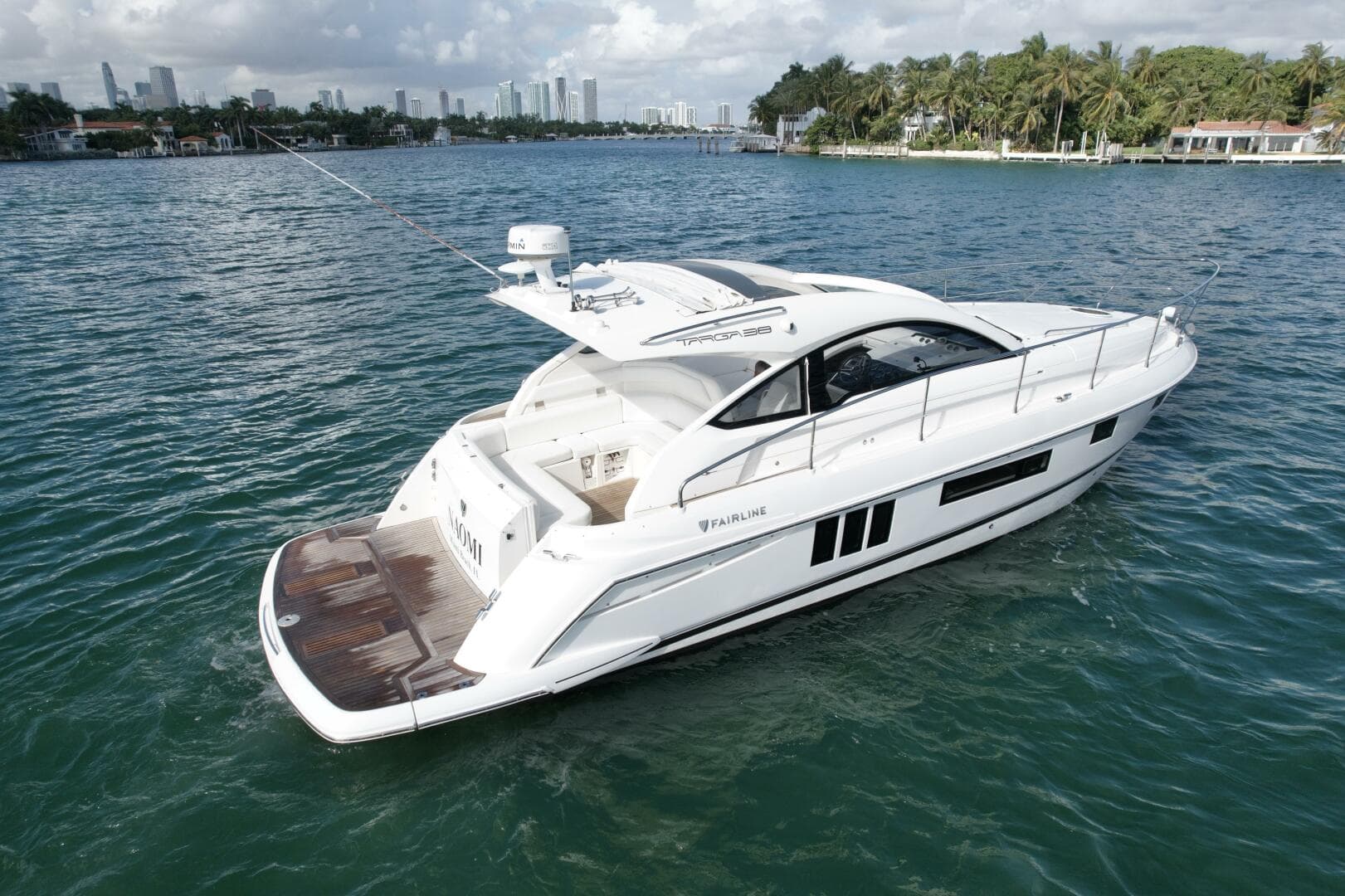 Fairline 38 - Naomi - Exterior Profile