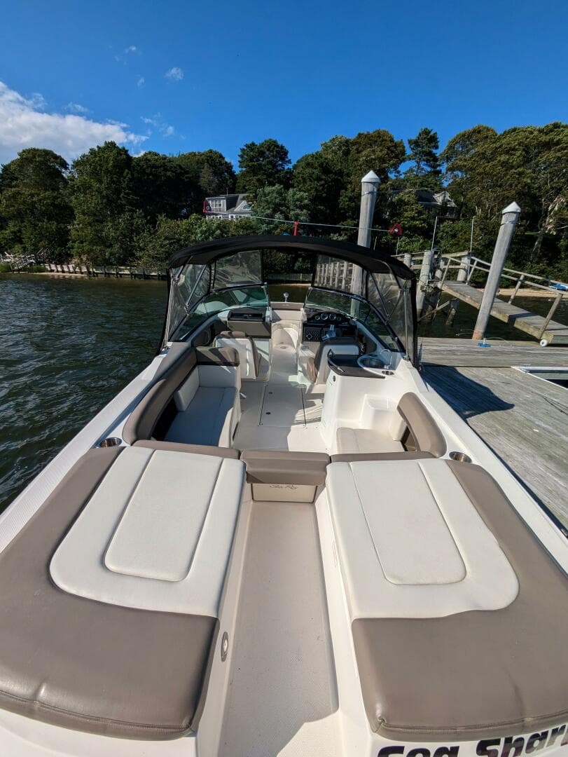 2013 Sea Ray 270 SLX