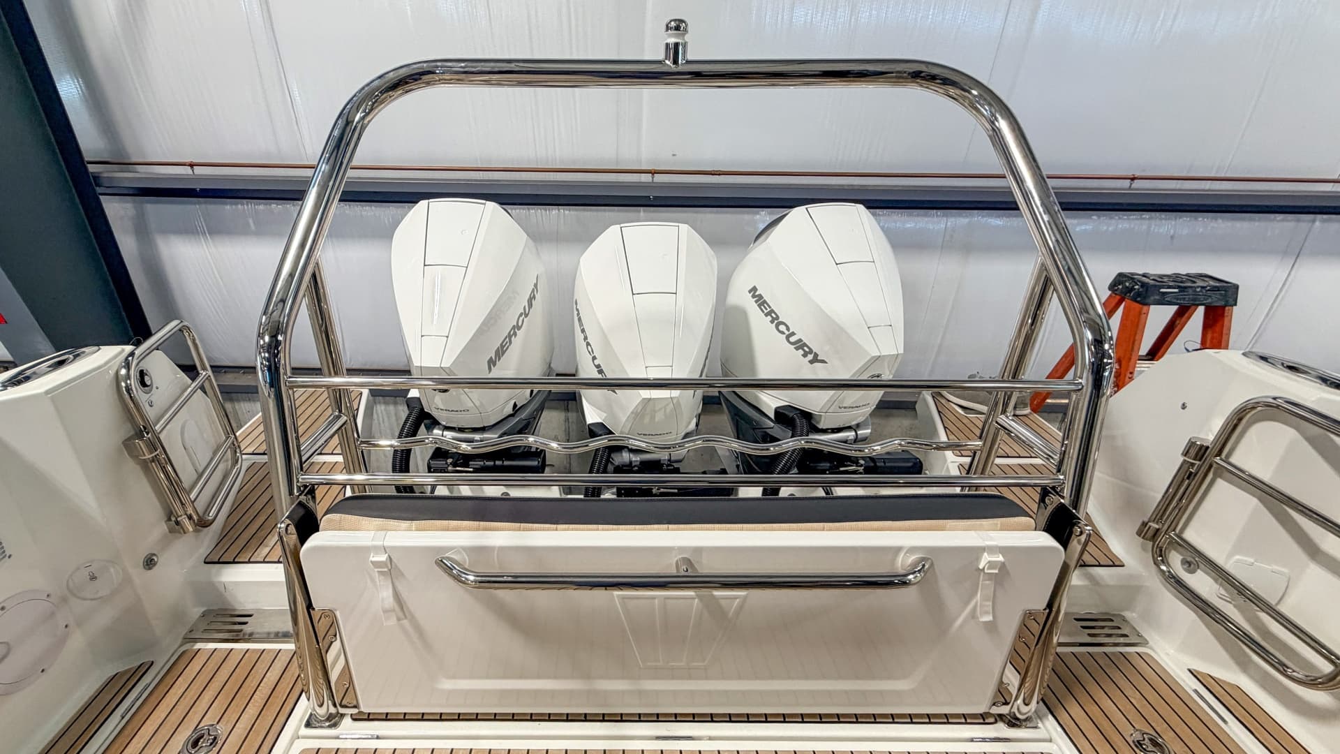 2025 Wellcraft 38 Explorer