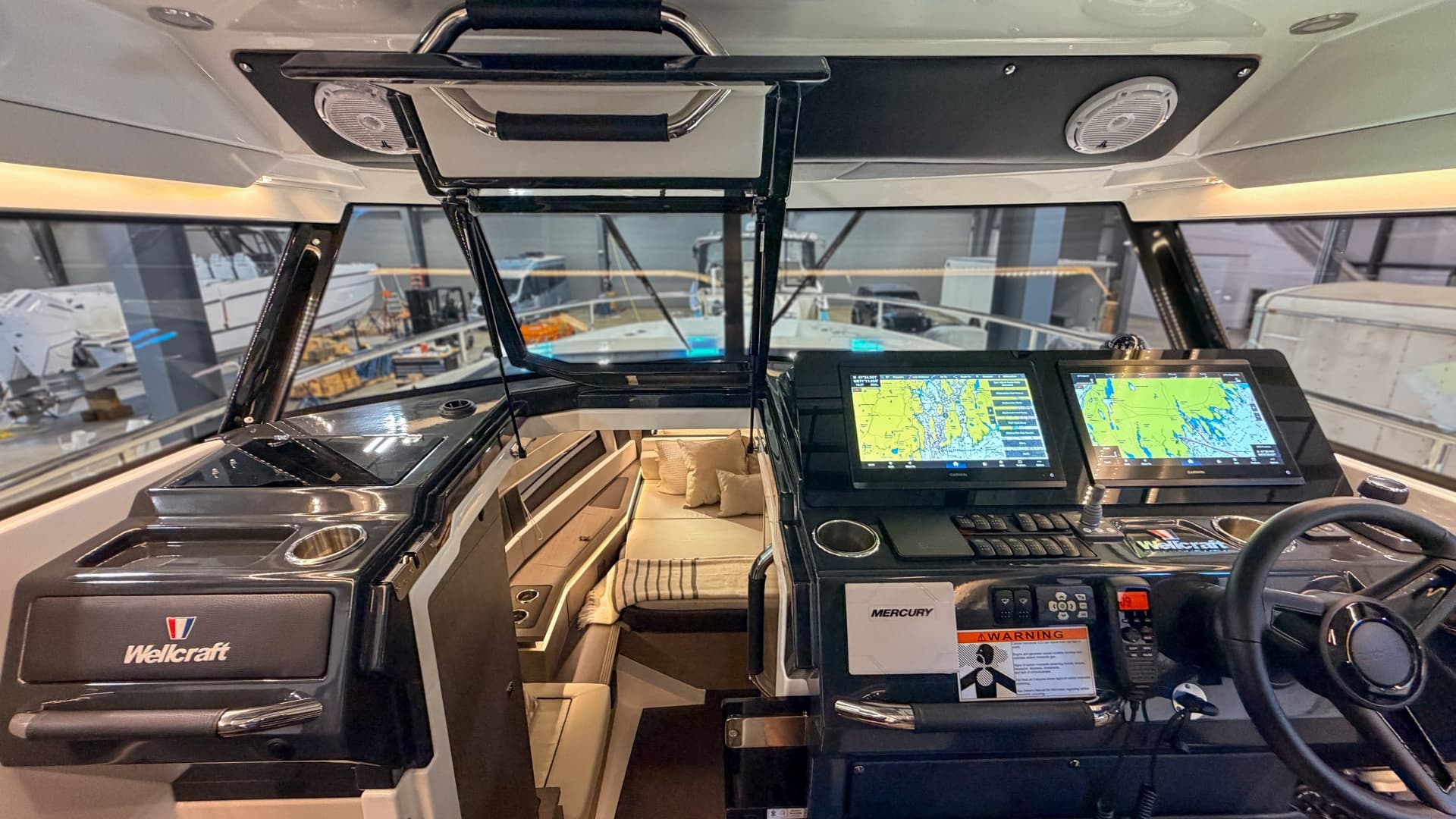 2025 Wellcraft 38 Explorer