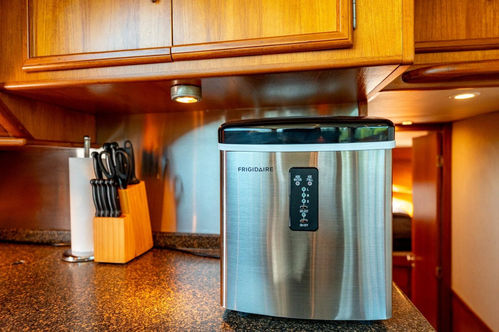 1985 Post 46 Convertible