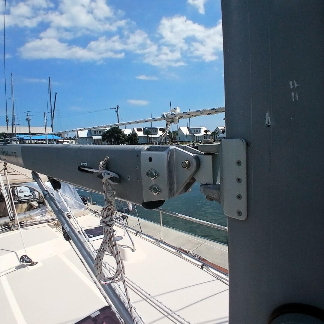 2006 Island Packet 440
