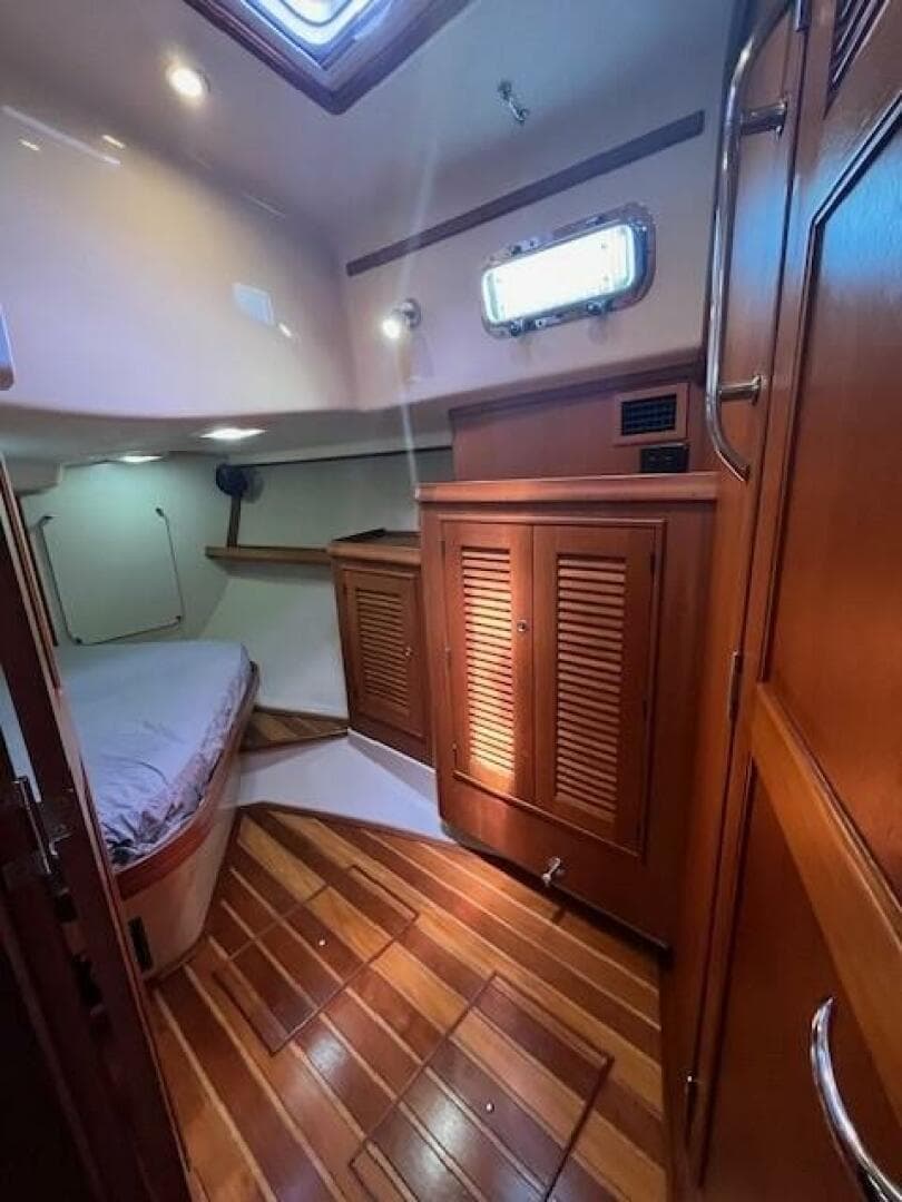 2006 Island Packet 440