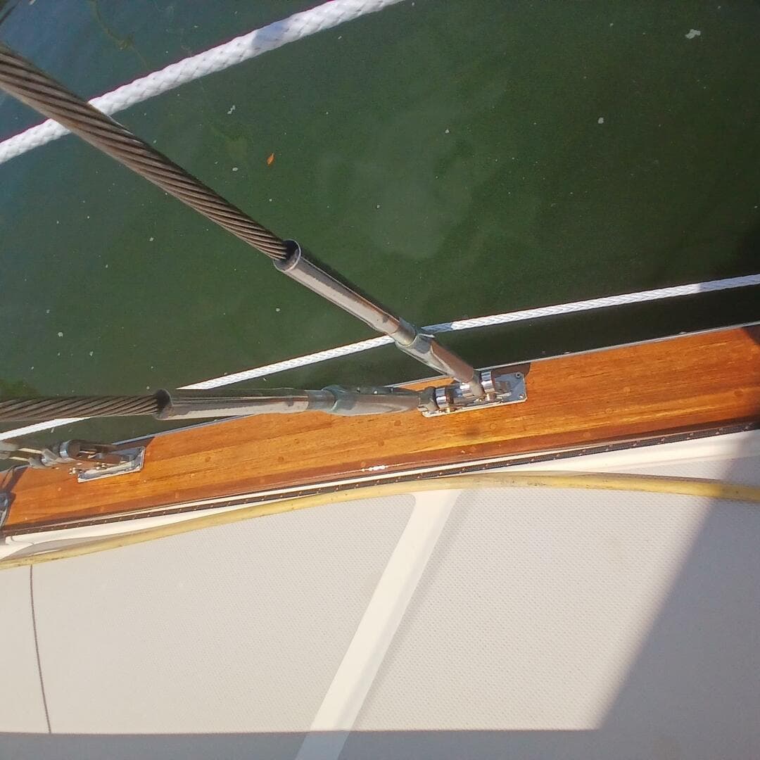 2006 Island Packet 440