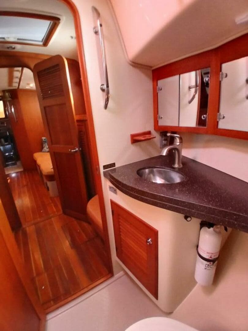 2006 Island Packet 440