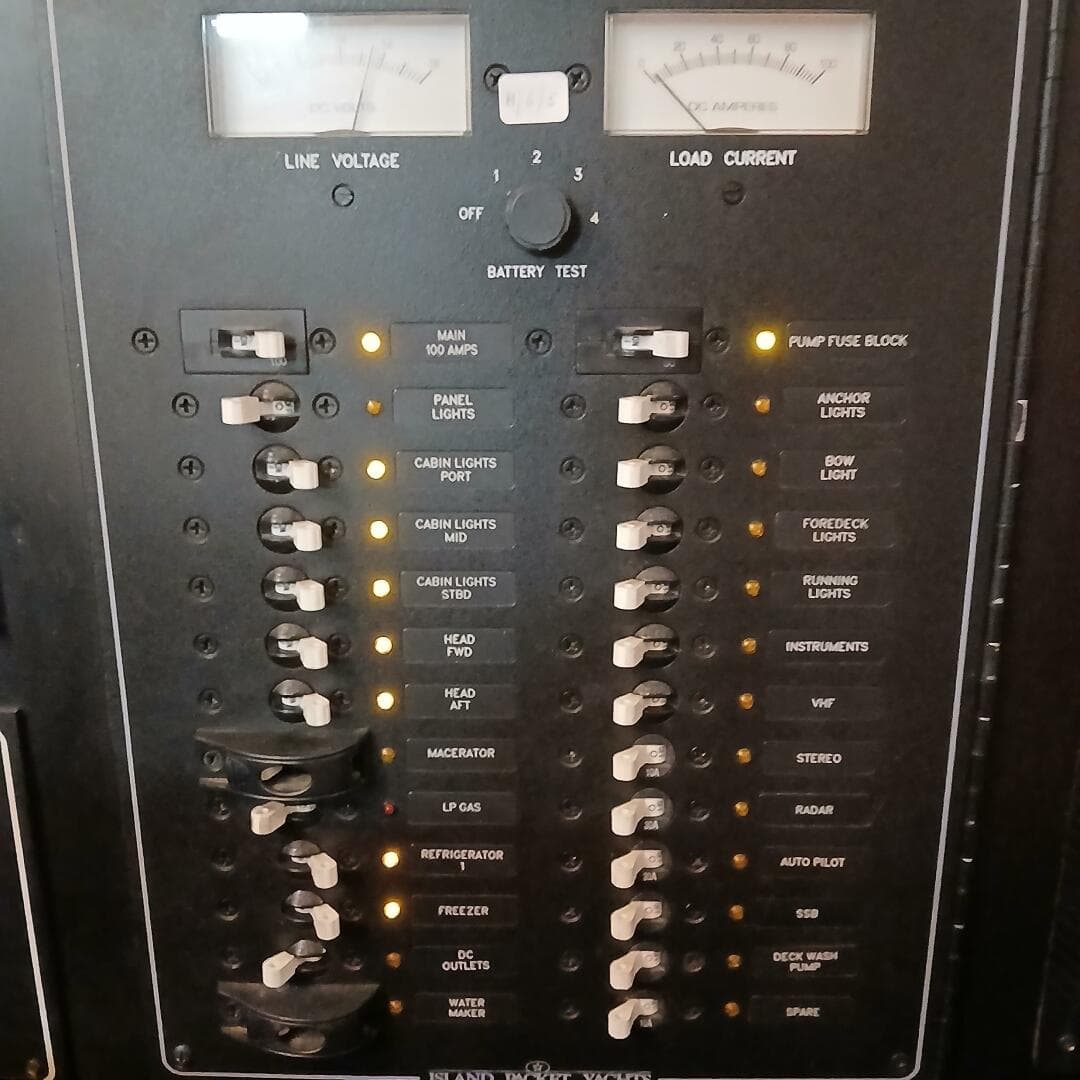 2006 Island Packet 440