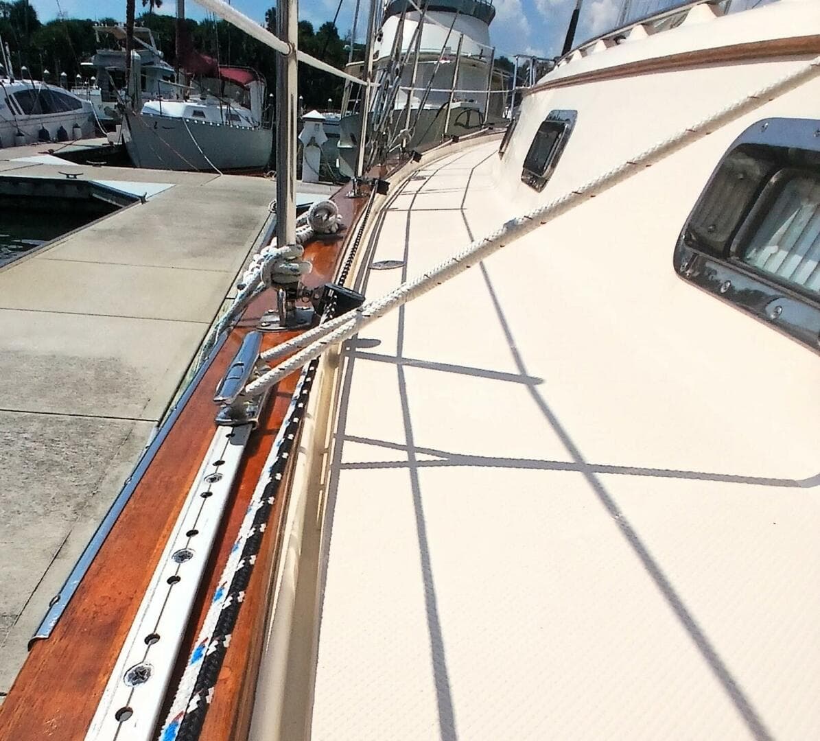 2006 Island Packet 440