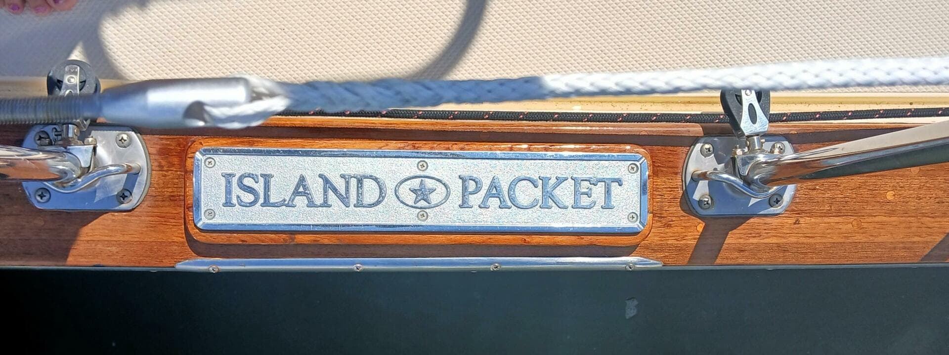 2006 Island Packet 440