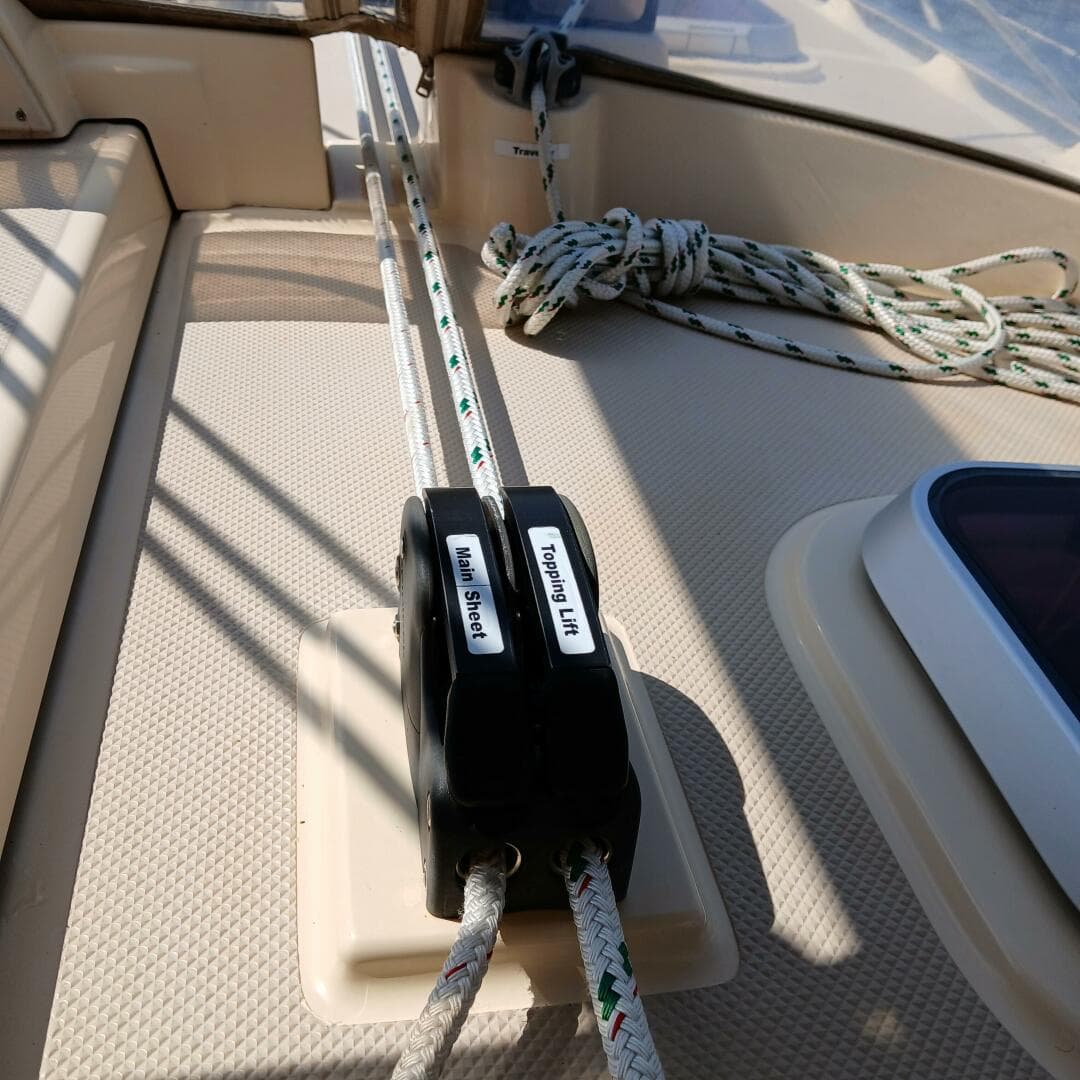 2006 Island Packet 440