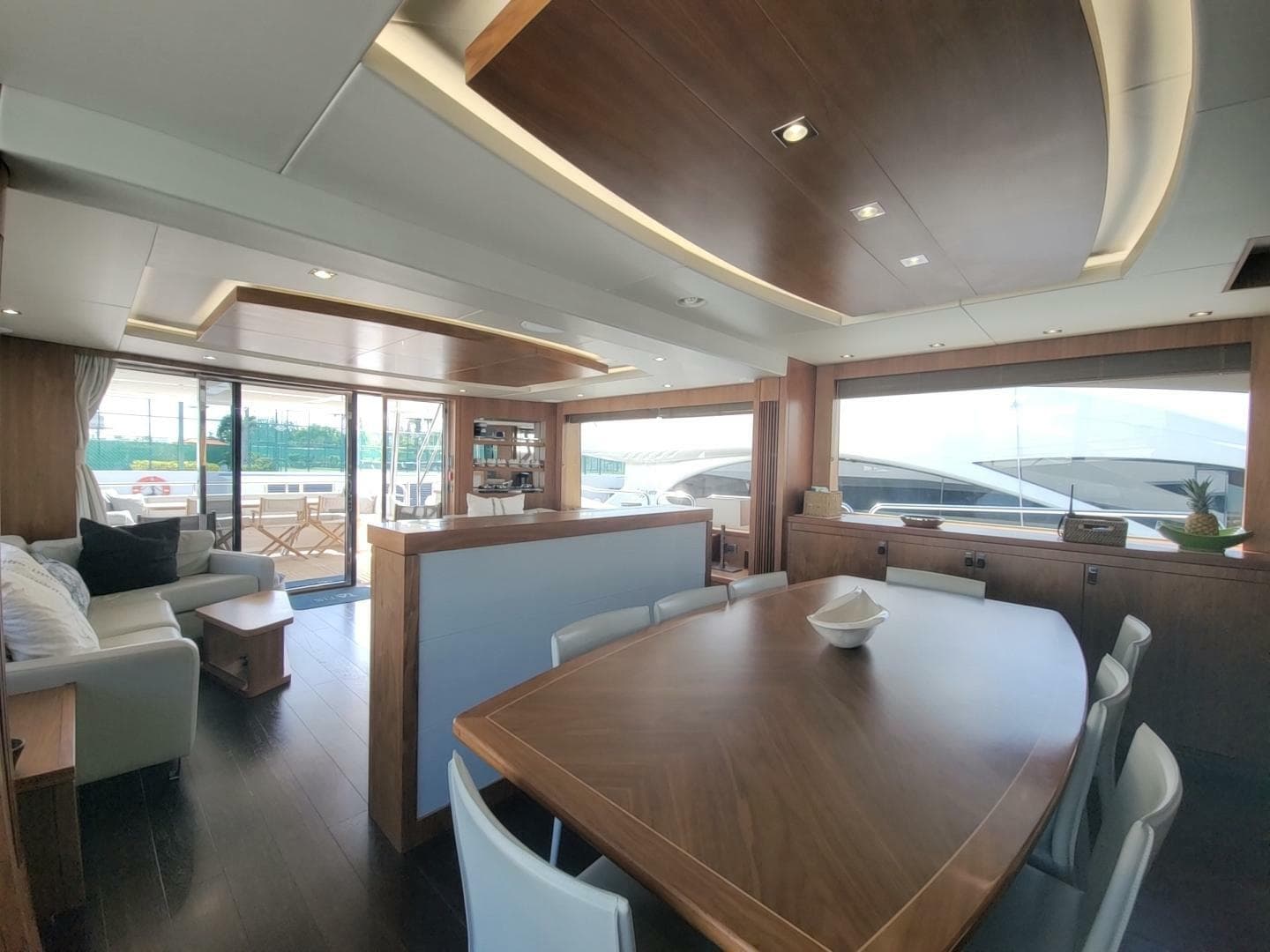 2019 Sunseeker 