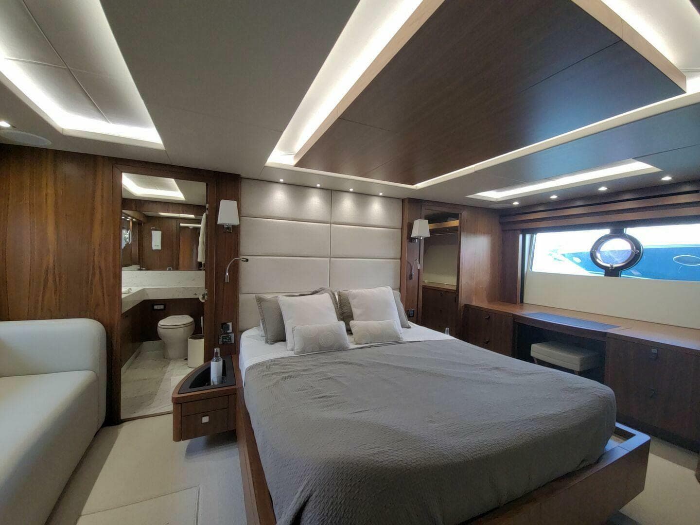 2019 Sunseeker 
