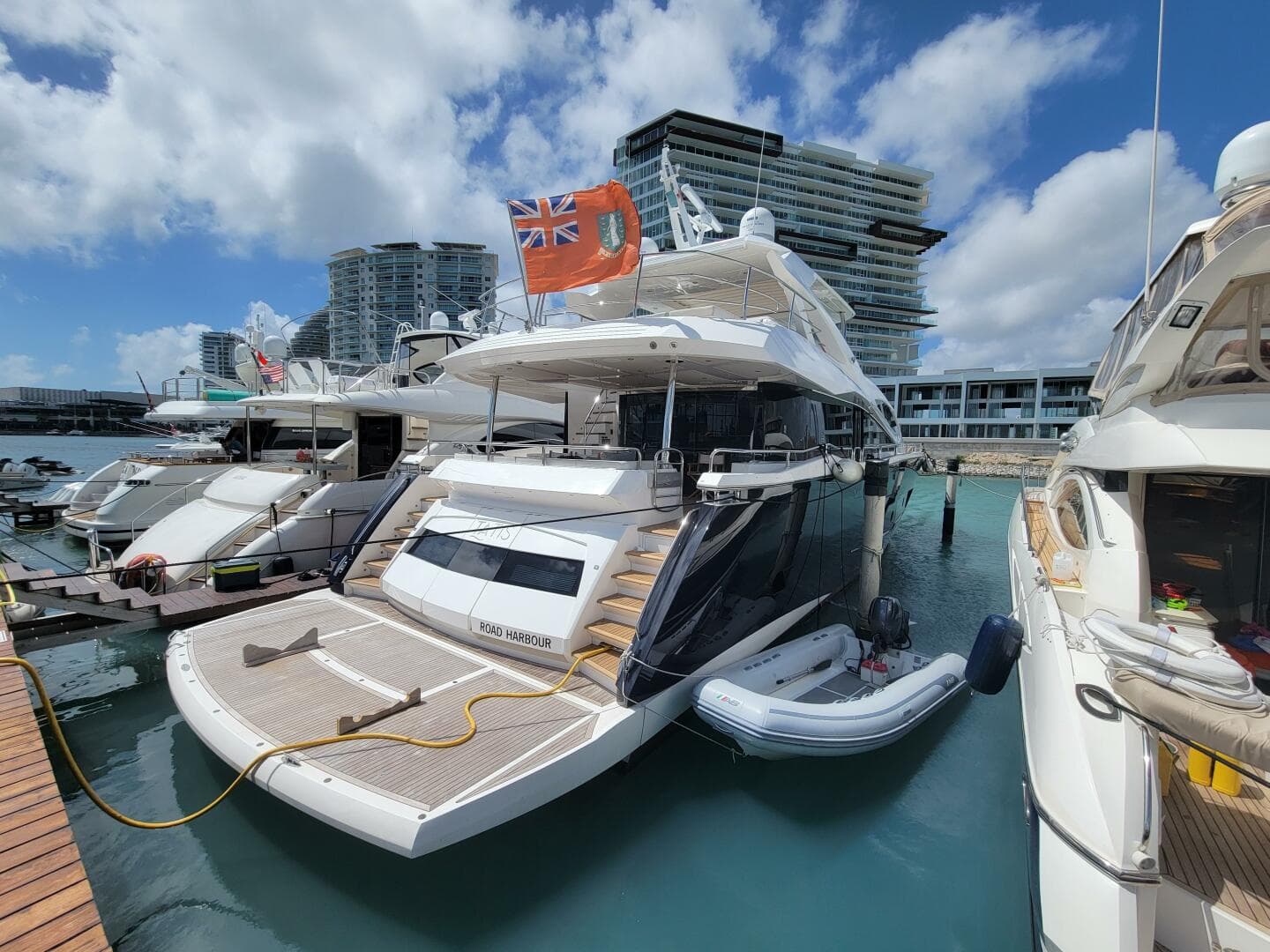 2019 Sunseeker 