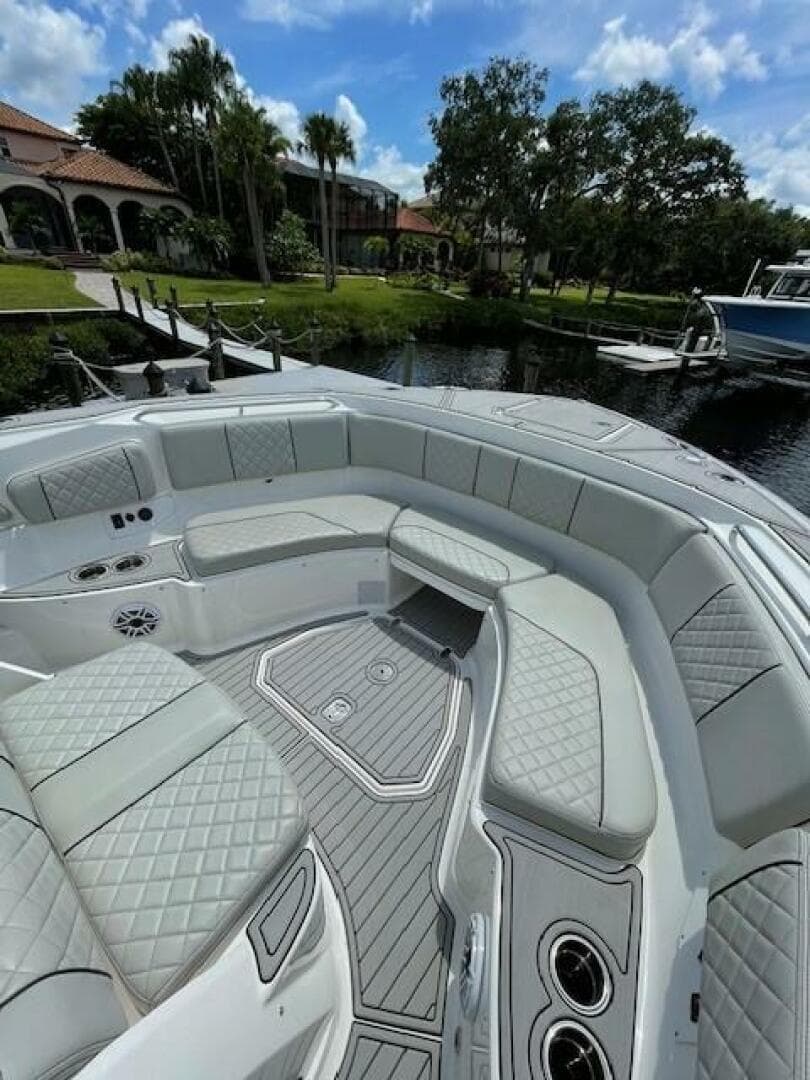 2023 Pursuit 378 Sport