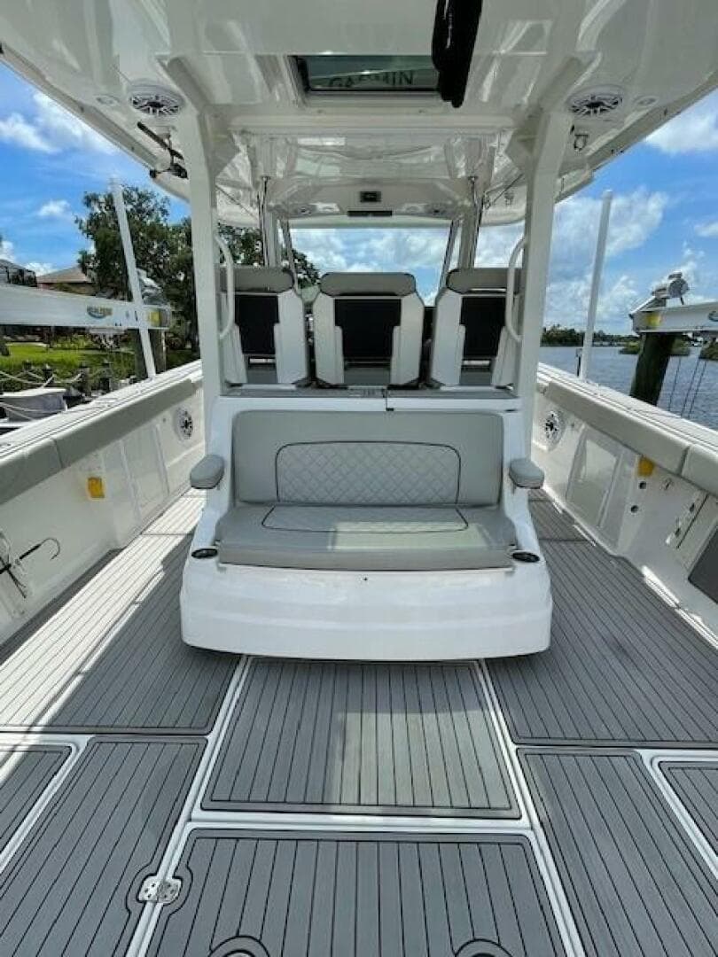 2023 Pursuit 378 Sport