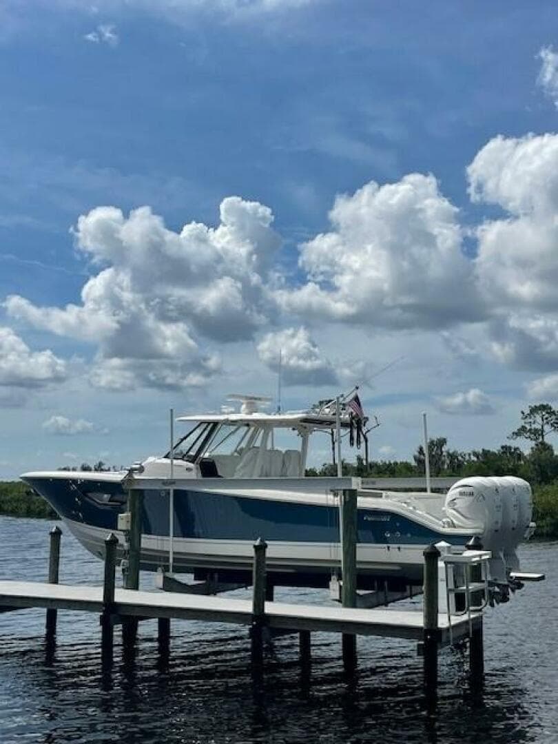 2023 Pursuit 378 Sport