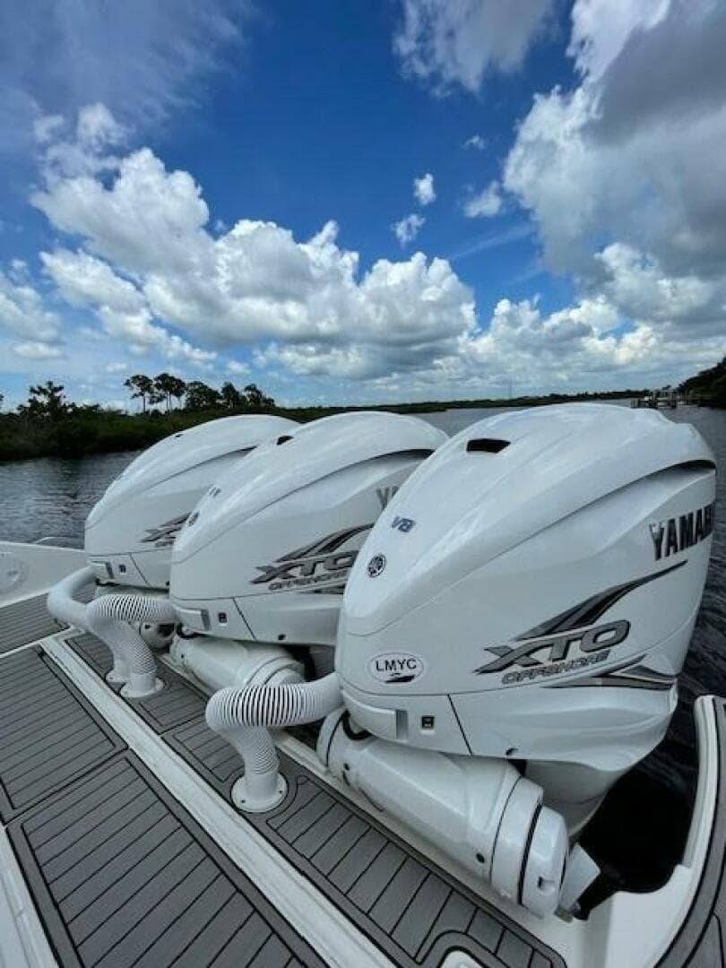 2023 Pursuit 378 Sport