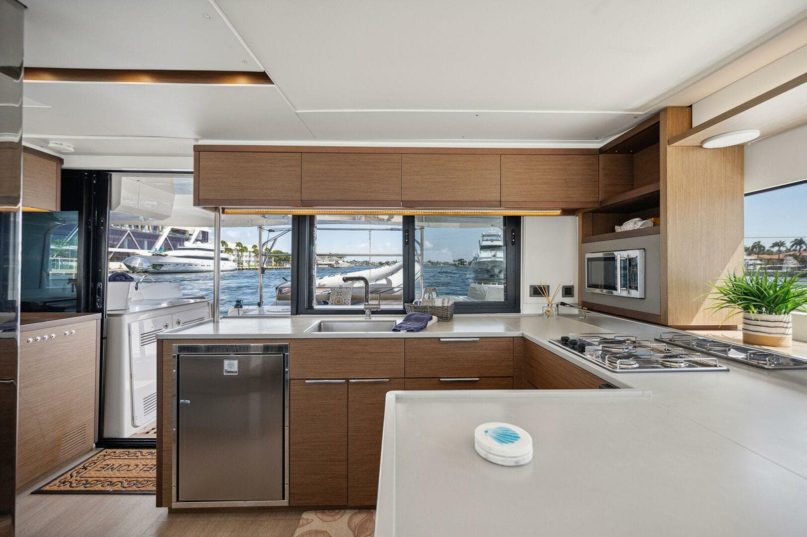 2021-lagoon-46-sail-9432408-20240729112929386-1_XLARGE.jpg