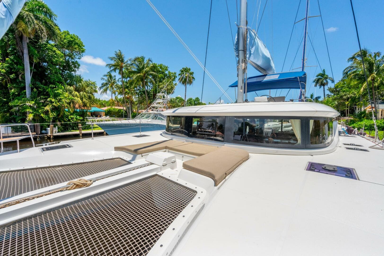 2021-lagoon-46-sail-9432408-20240729113118535-1_XLARGE.jpg