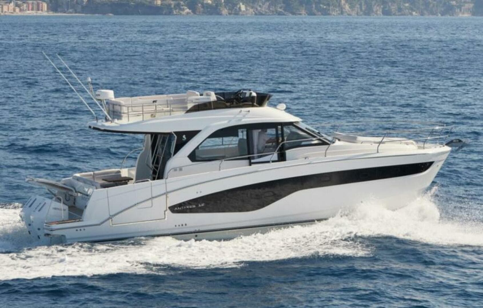 2026 Beneteau Antares 12