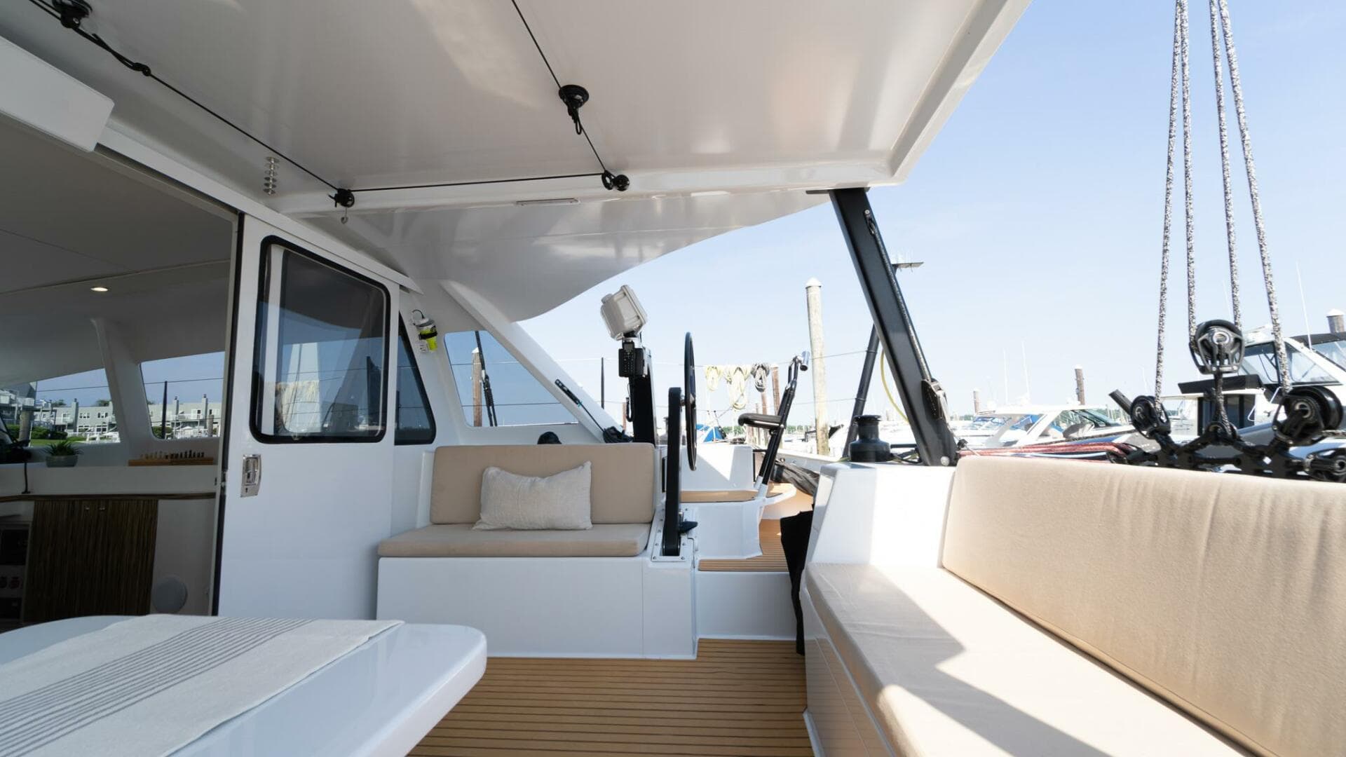 2022-custom-current-marine-46-sail-9431982-20240628080310880-1_XLARGE.jpg