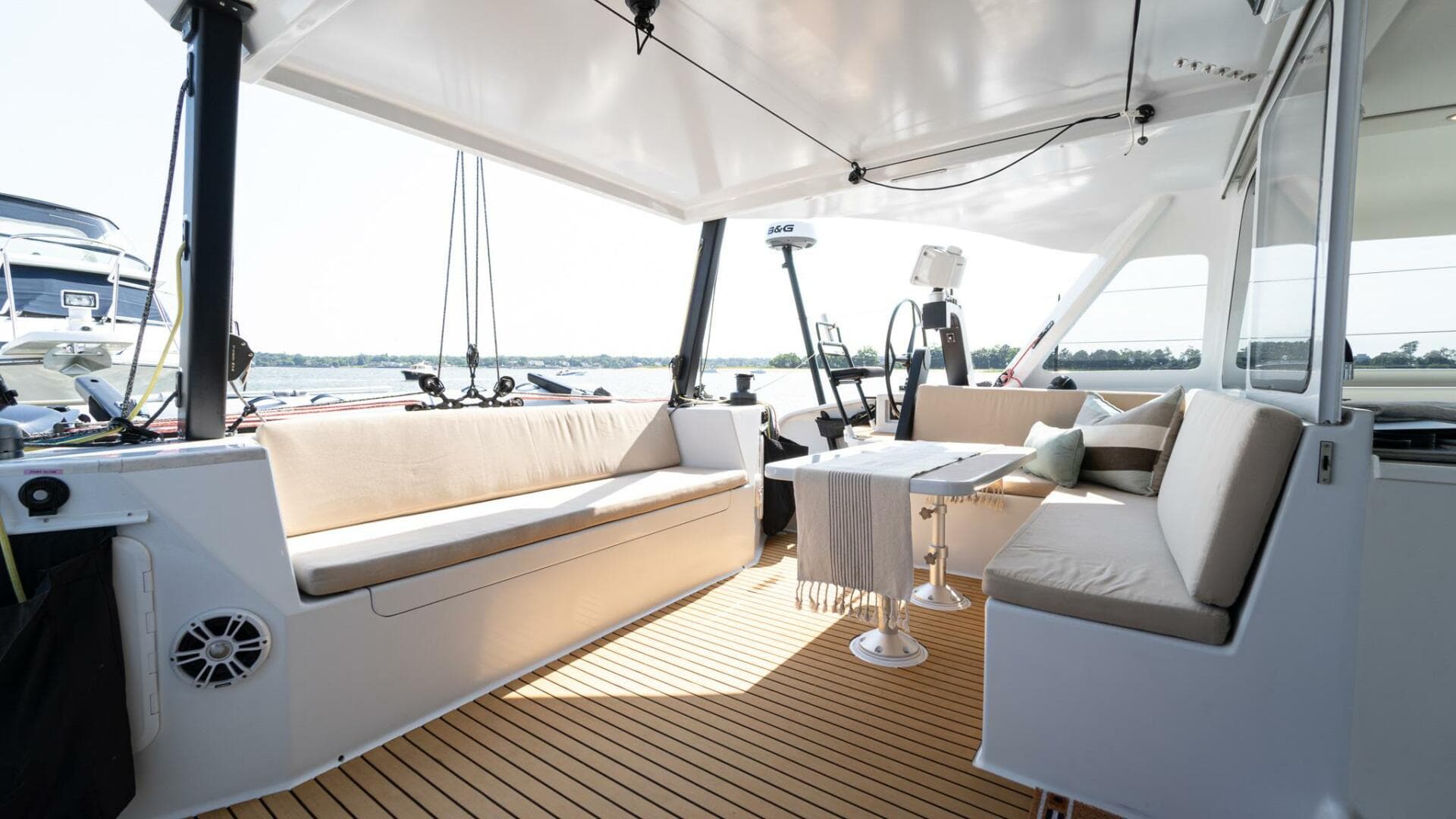 2022-custom-current-marine-46-sail-9431982-20240628080306915-1_XLARGE.jpg