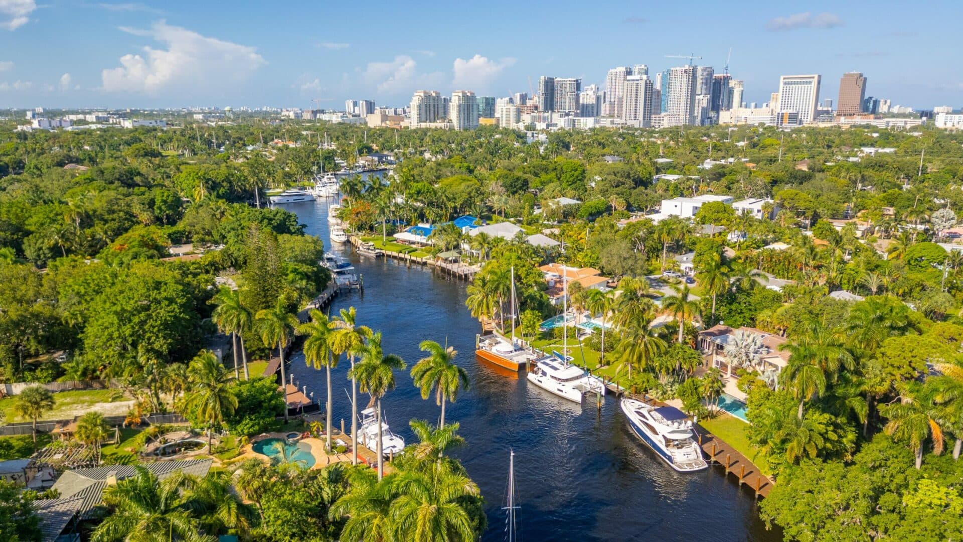2017-lagoon-42-sail-9266525-20240729134743157-1_XLARGE.jpg