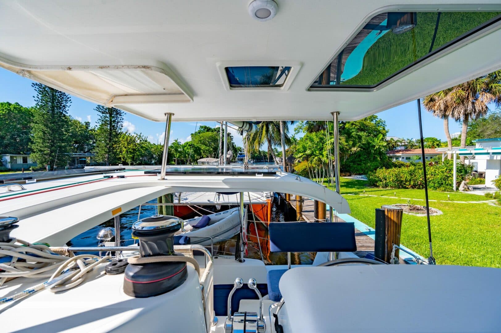 2017-lagoon-42-sail-9266525-20240729134520796-1_XLARGE.jpg