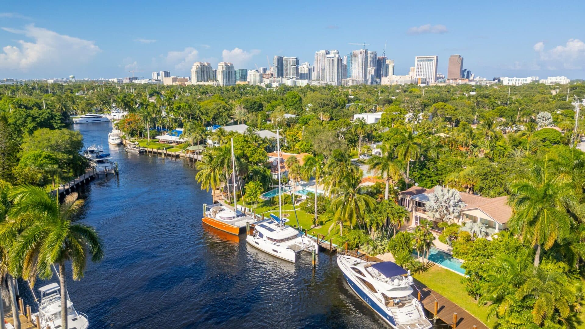 2017-lagoon-42-sail-9266525-20240729134357178-1_XLARGE.jpg