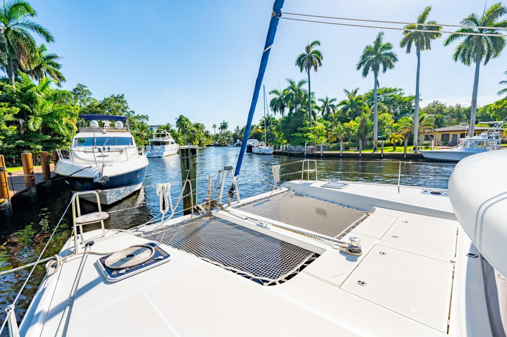 2017-lagoon-42-sail-9266525-20240729134700295-1_XLARGE.jpg