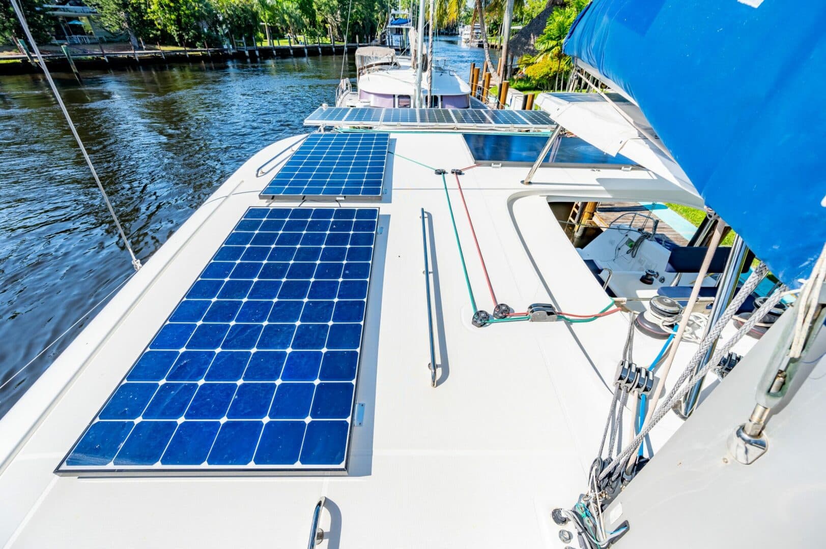 2017-lagoon-42-sail-9266525-20240729134718022-1_XLARGE.jpg