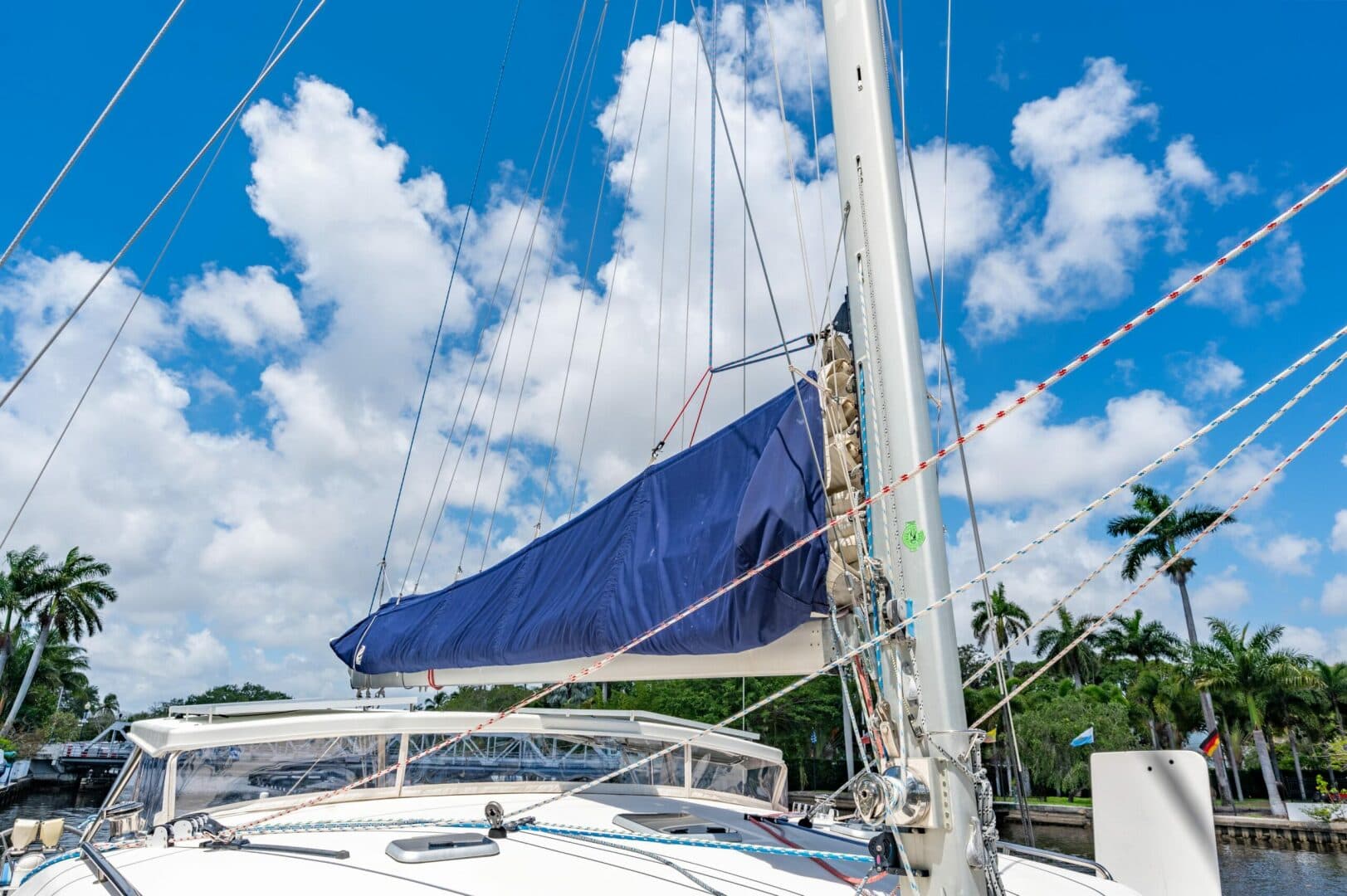2004-switch-51-sail-9283504-20240509055622132-1_XLARGE.jpg