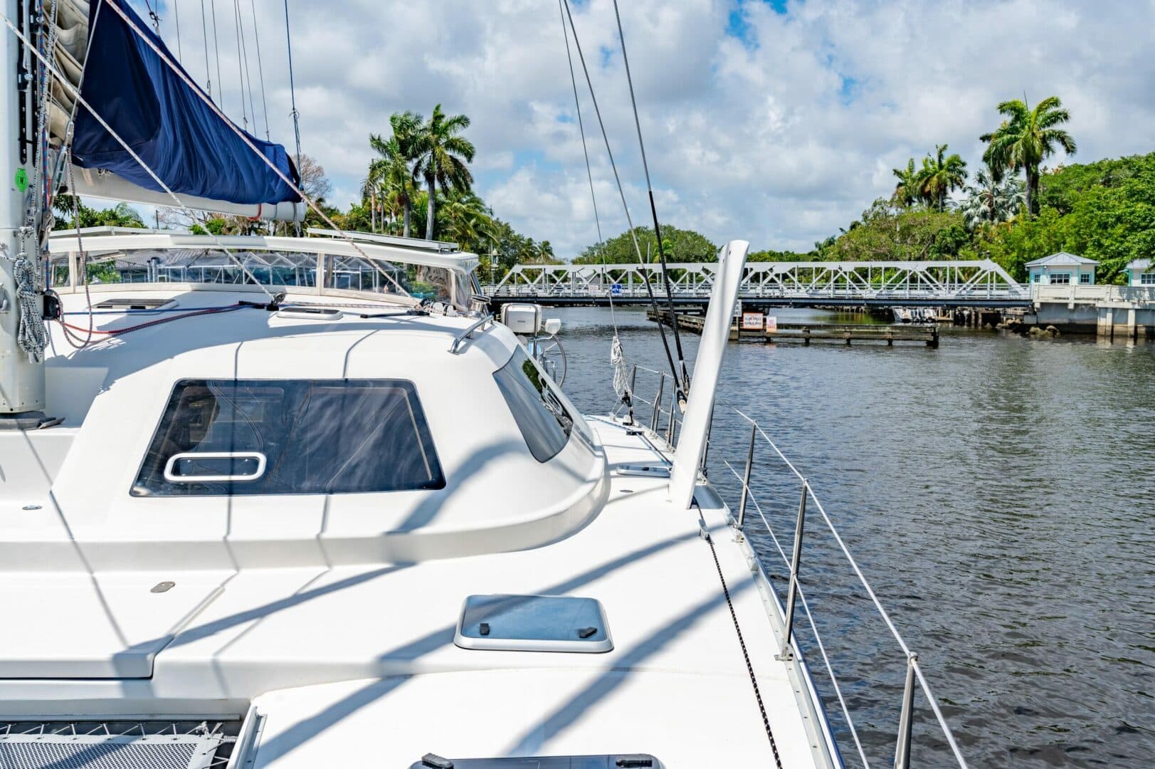 2004-switch-51-sail-9283504-20240509055503333-1_XLARGE.jpg