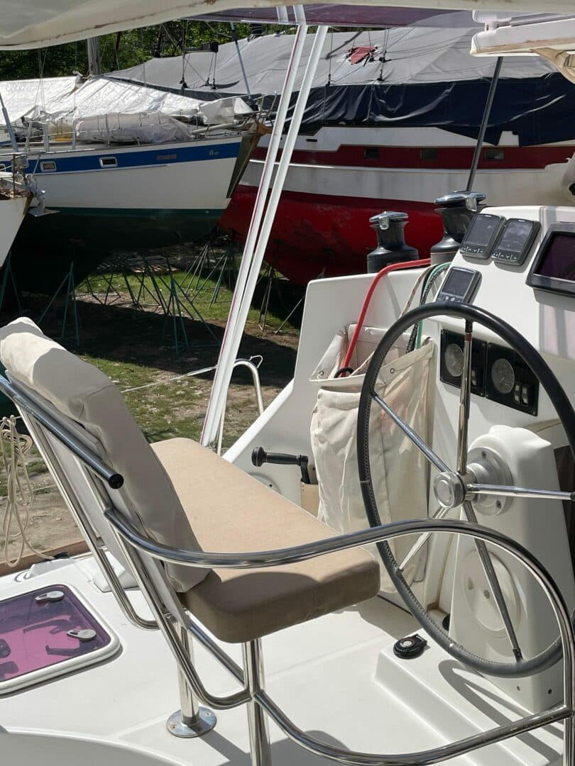2011-lagoon-380-sail-9376262-20240503050854509-1_XLARGE.jpg