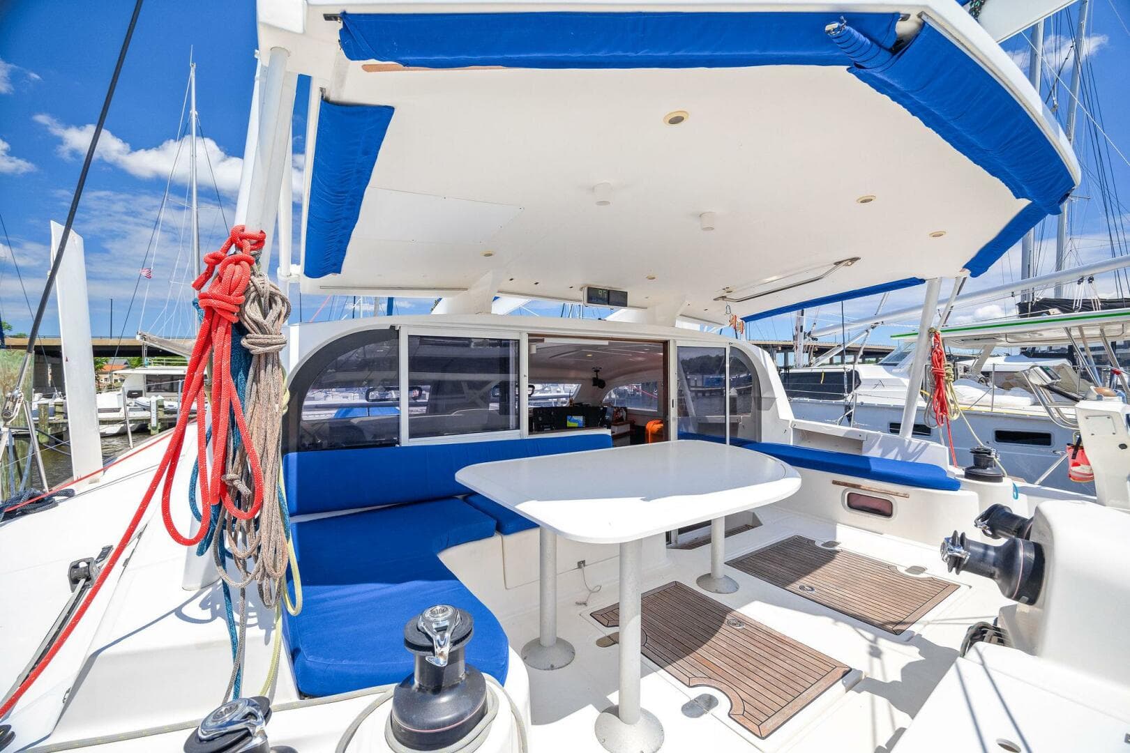 2009-catana-42-owners-version-sail-9421493-20240613120748555-1_XLARGE.jpg