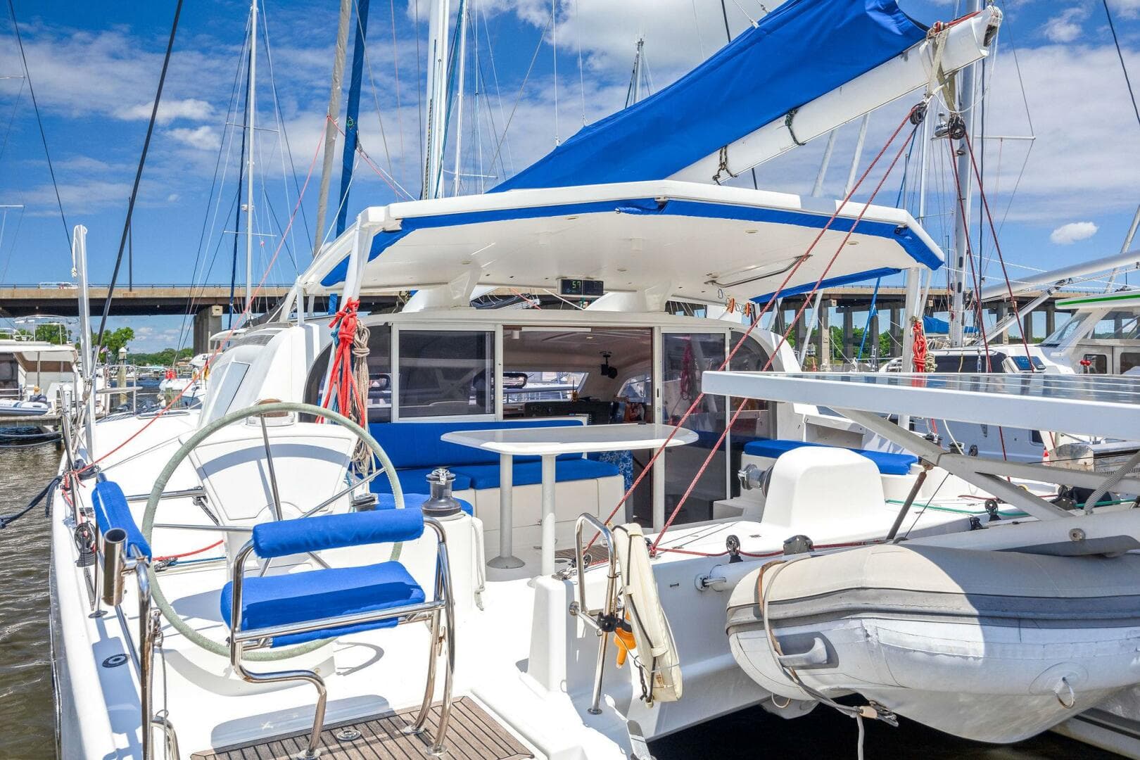2009-catana-42-owners-version-sail-9421493-20240613120808487-1_XLARGE.jpg