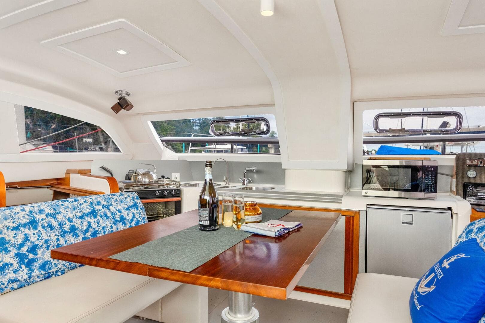 2009-catana-42-owners-version-sail-9421493-20240613121230497-1_XLARGE.jpg