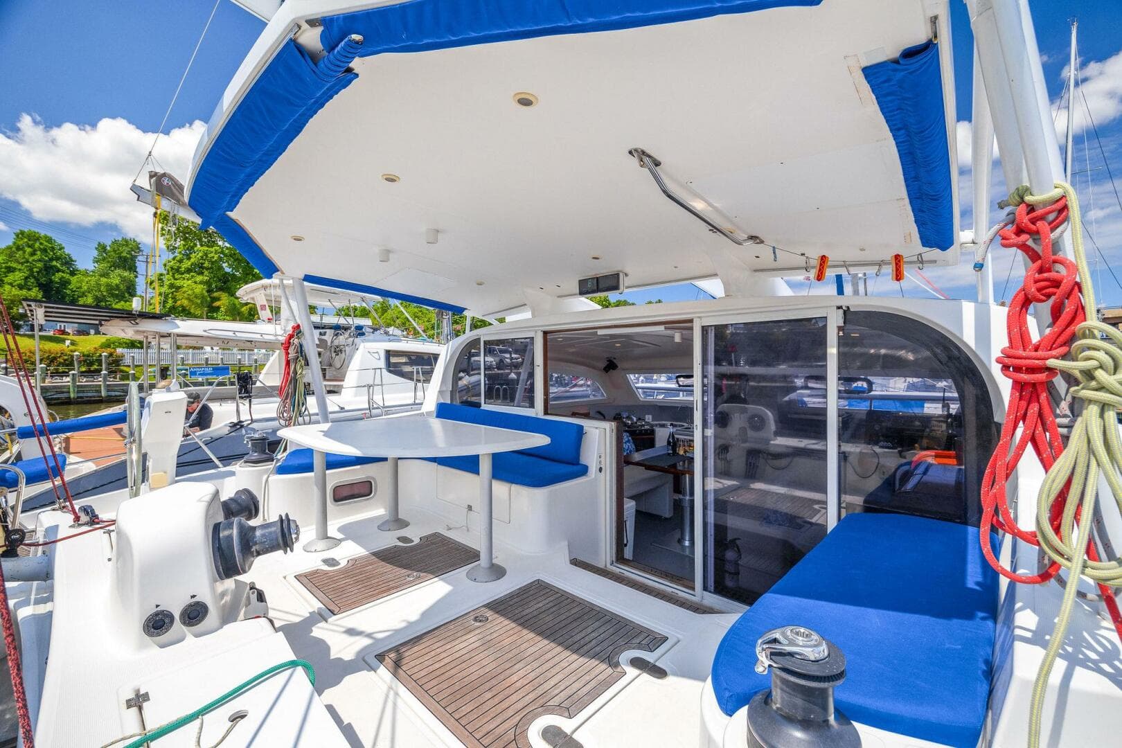 2009-catana-42-owners-version-sail-9421493-20240613120746434-1_XLARGE.jpg